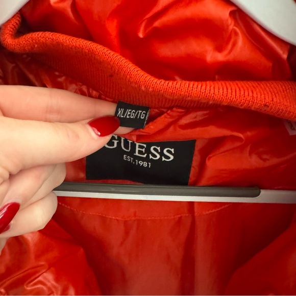 GUESS Red Puffer coat - Size XL (Fits like a Medium/Large) - Picture 2 of 5